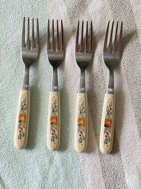 Vintage 4 Piece Corelle Abundance Dessert Salad Fork Set
